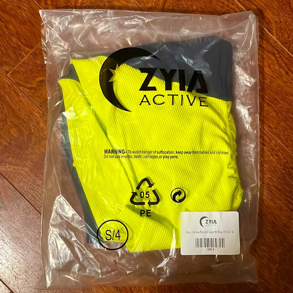 Zyia neon yellow luxe hi-rise size 4